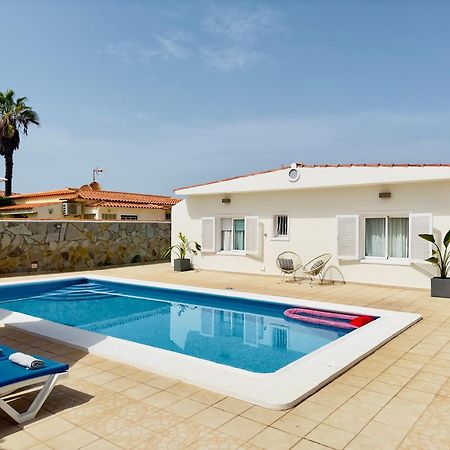 Beachfront Villa And Pool プエルト・デ・サンティアゴ エクステリア 写真