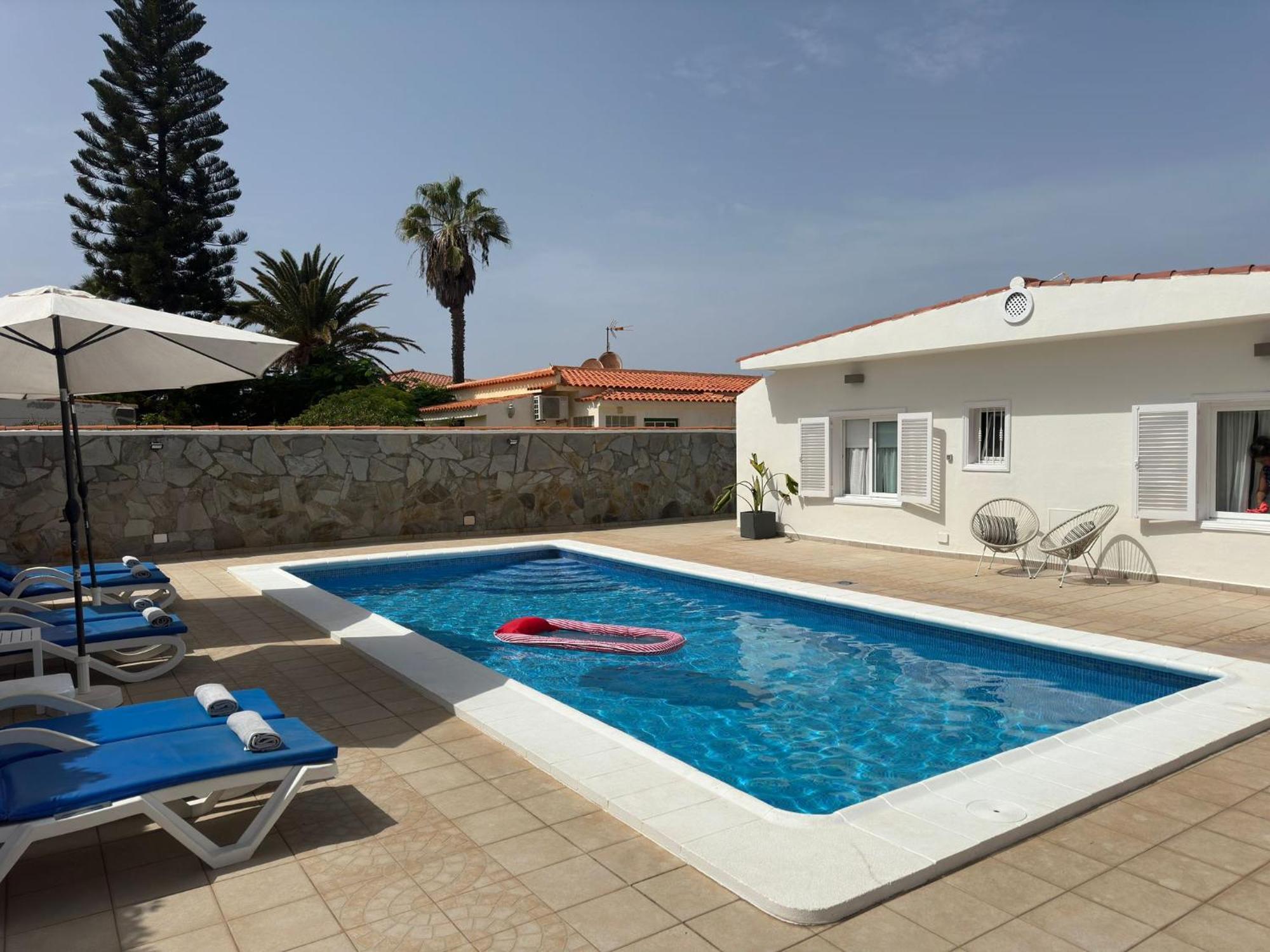 Beachfront Villa And Pool プエルト・デ・サンティアゴ エクステリア 写真